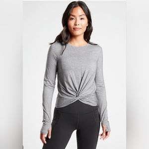 Athleta Essence Twist Top in grey. Size small.